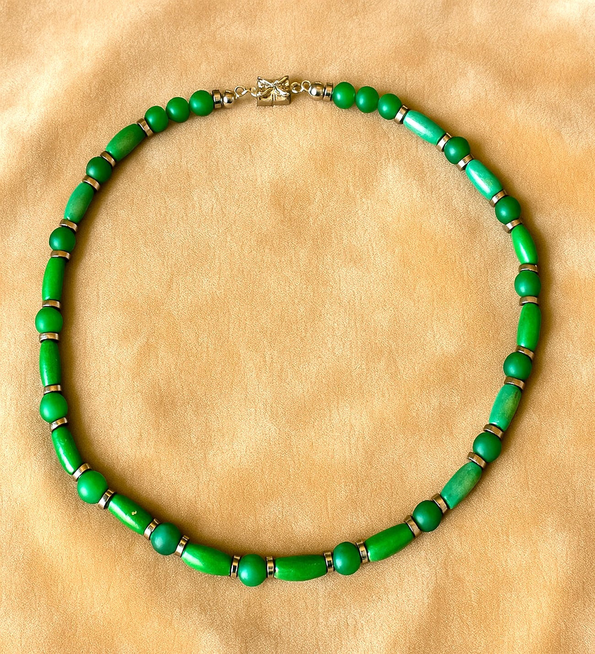 Green Agate Natural Energy Source Wooden Necklace