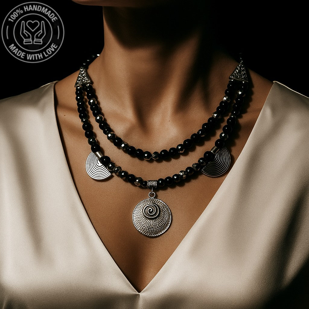 Oniks Hematit Kristal 2 Sıralı Cesaret Güç Ve Nazardan Korunma Kolyesi