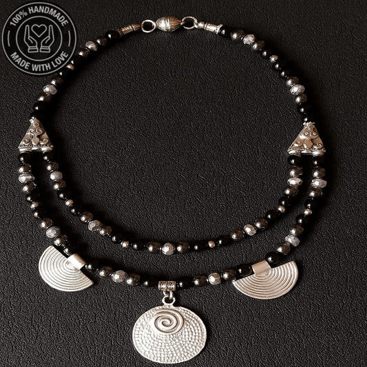 Oniks Hematit Kristal 2 Sıralı Cesaret Güç Ve Nazardan Korunma Kolyesi